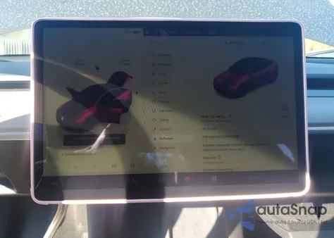 2024 Tesla Model Y z USA, uszkodzony, nr VIN 7SAYGDEDXRF155285